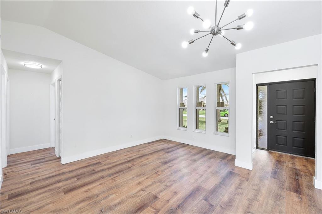 CAPE CORAL - Residential