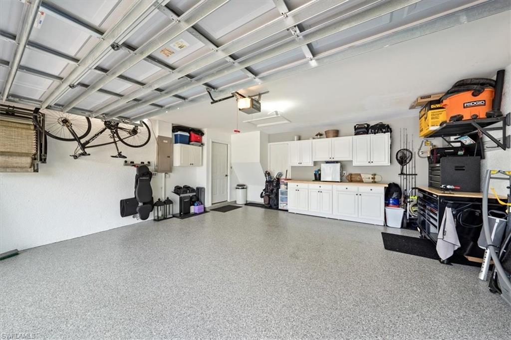 SHADOW GLEN - Residential