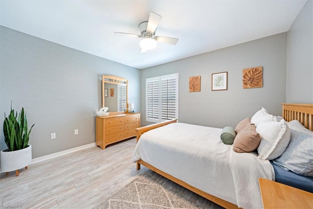 SHADOW GLEN - Residential