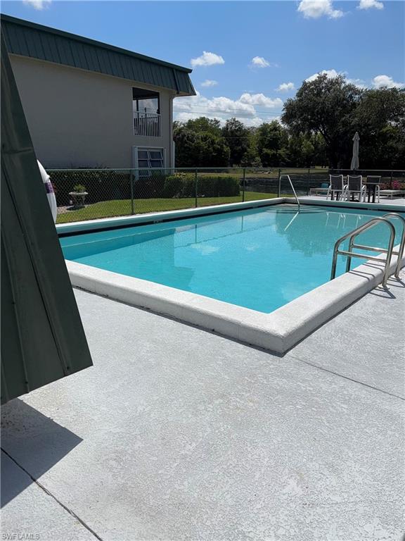 VALLEY STREAM TOWNHOUSE - Residential