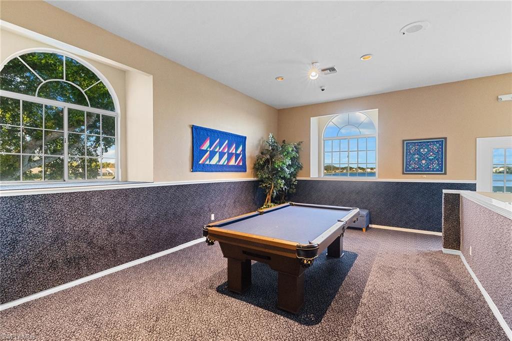 LAKESIDE GARDENS - Residential Lease