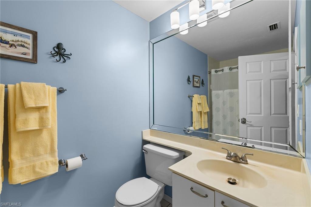 LAKESIDE GARDENS - Residential Lease