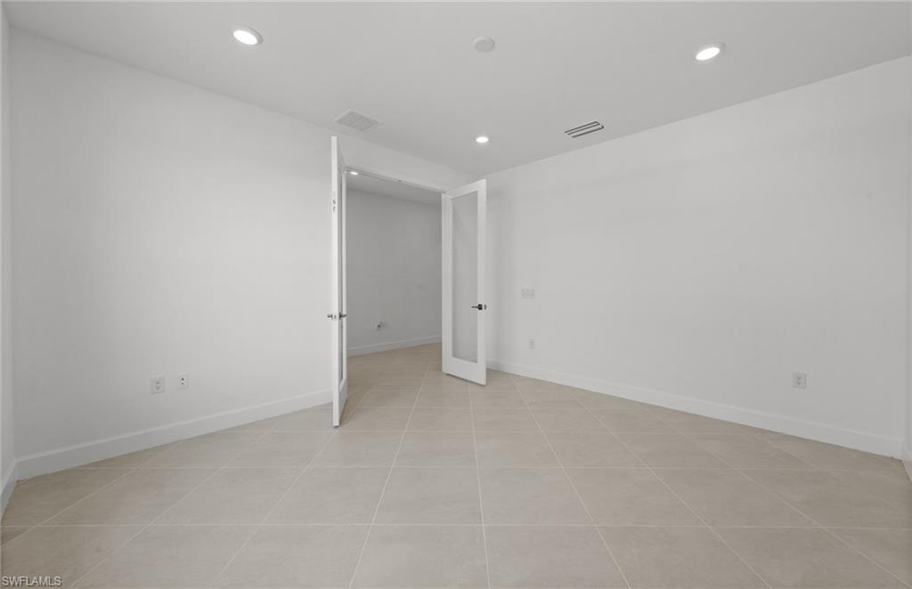 AVALON PARK - Residential