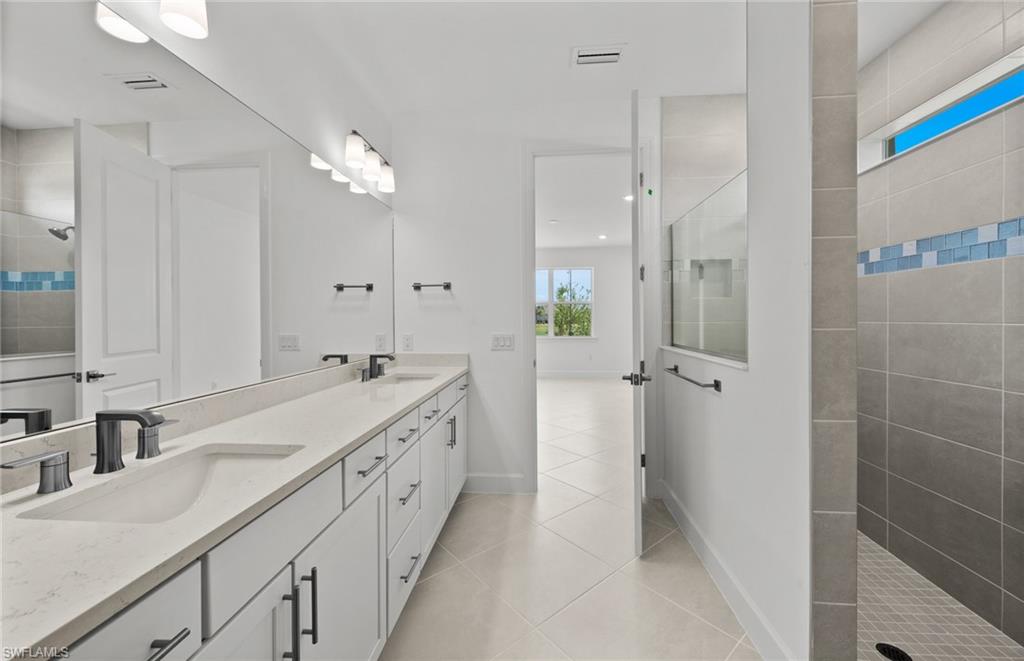 AVALON PARK - Residential