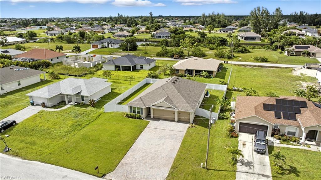 CAPE CORAL - Residential