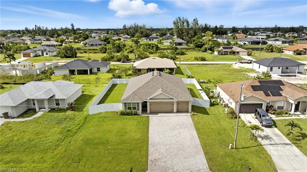 CAPE CORAL - Residential