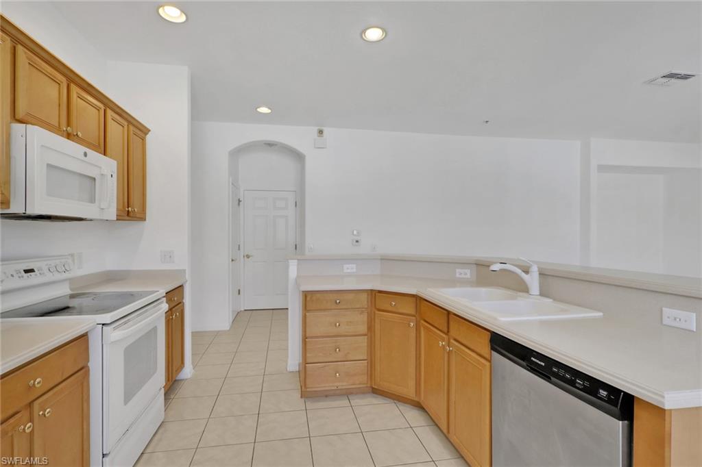 LAKE BARRINGTON - Residential