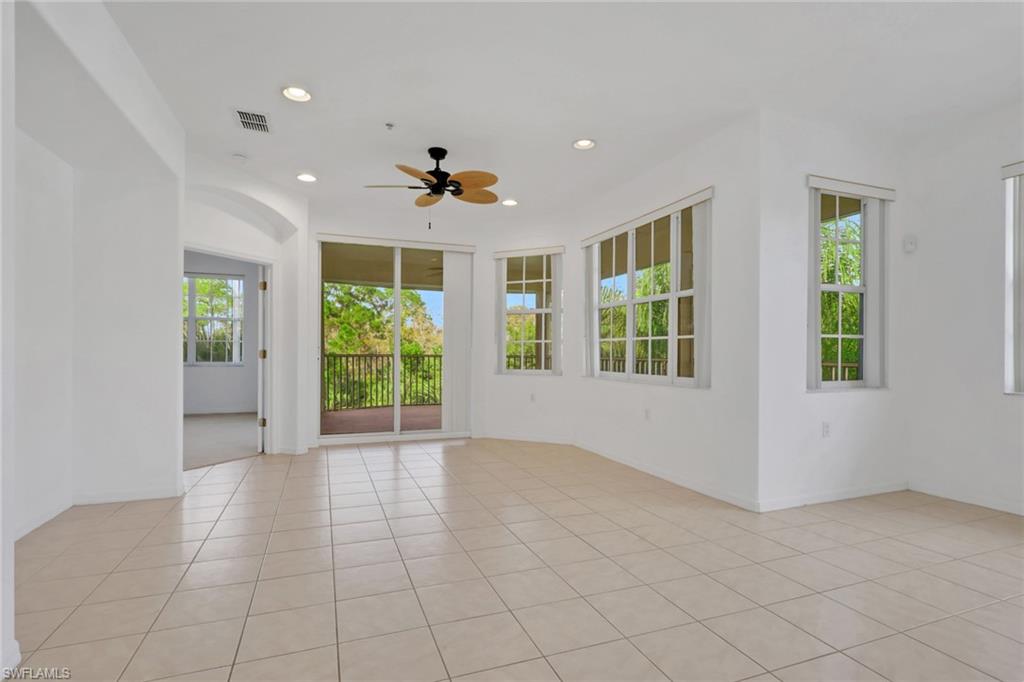 LAKE BARRINGTON - Residential