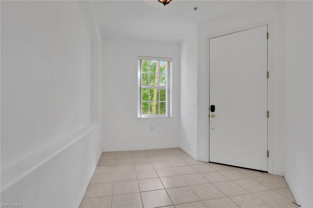 LAKE BARRINGTON - Residential