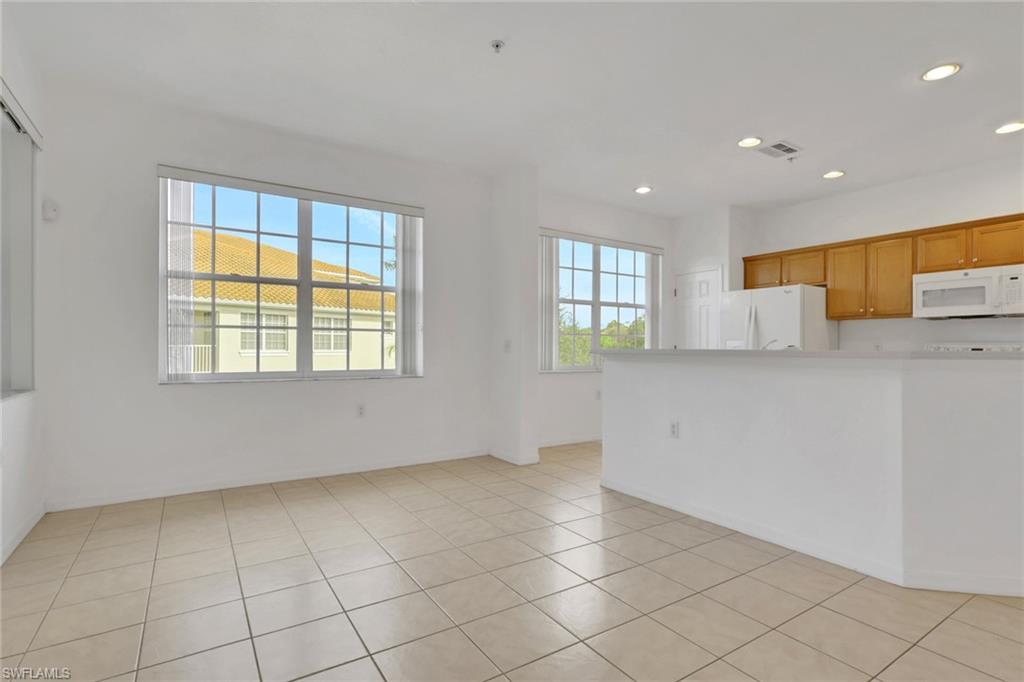 LAKE BARRINGTON - Residential