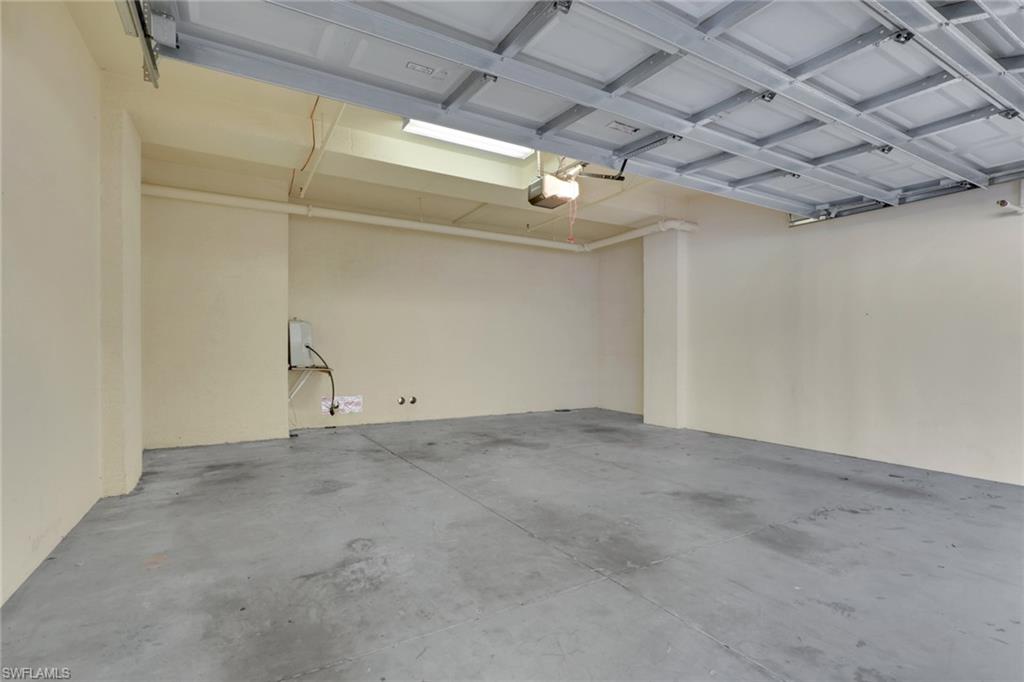 LAKE BARRINGTON - Residential