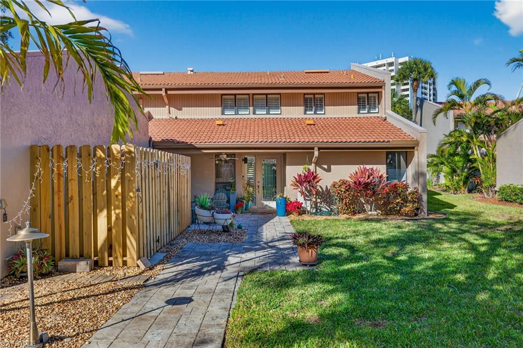 LONGBOAT VILLAGE - Residential