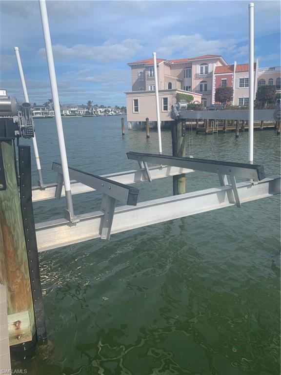 4090 Gulf Shore Blvd N #1