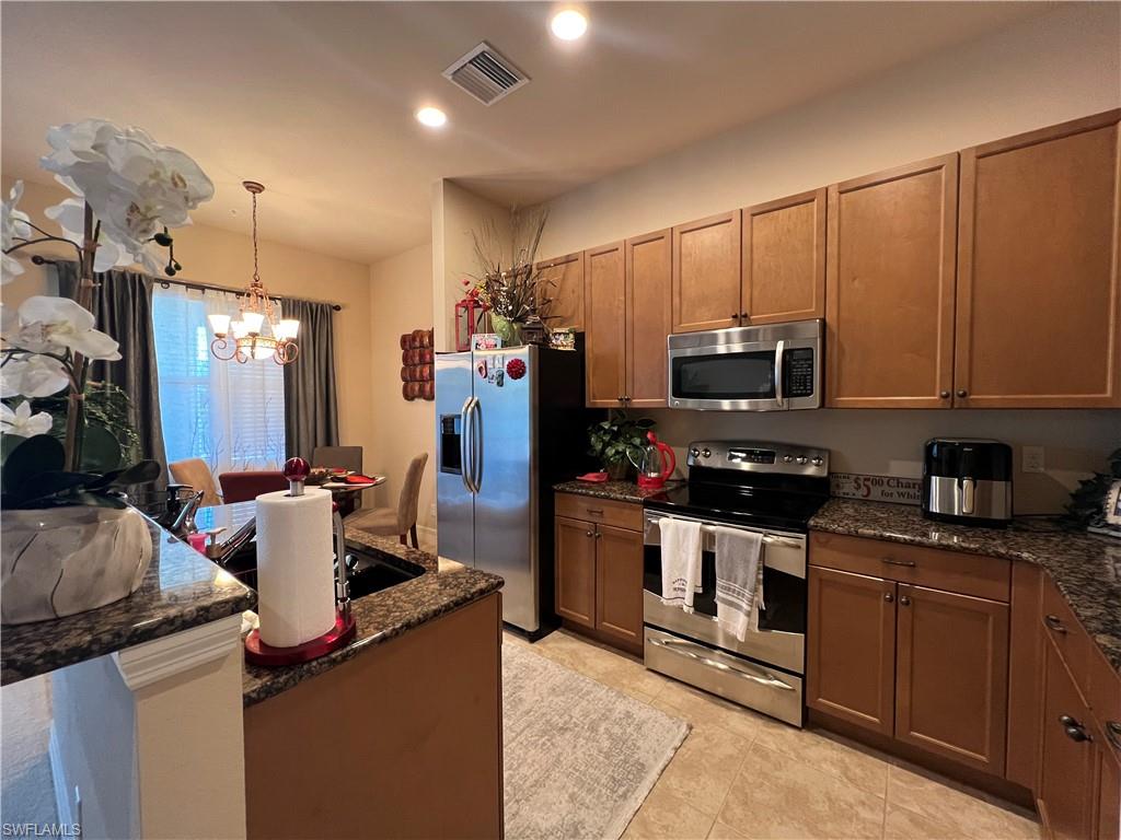 MEADOWS OF ESTERO - Residential Lease