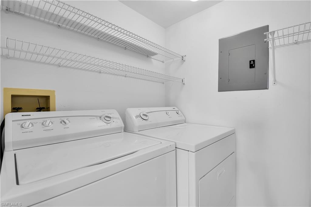 LAKESIDE GARDENS - Residential