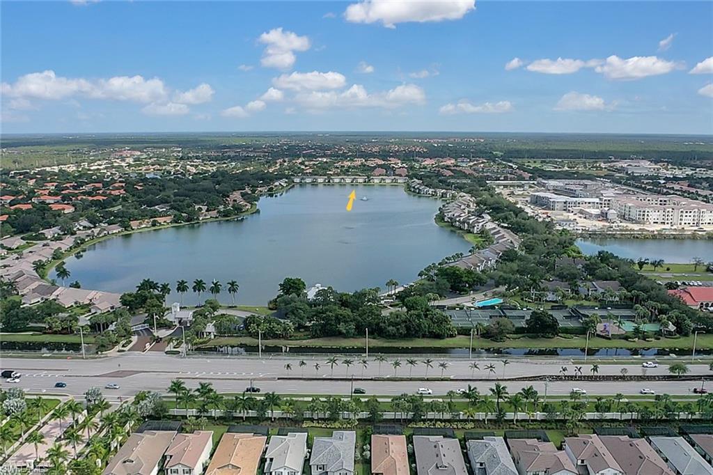 LAKESIDE GARDENS - Residential