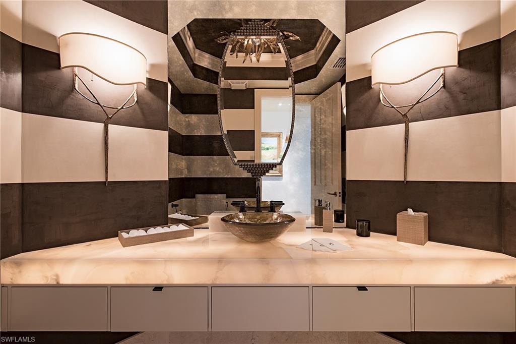 WINDSOR AT BAY COLONY - Residential