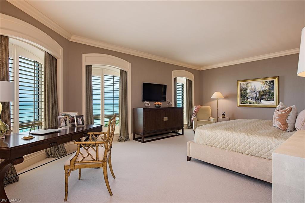 WINDSOR AT BAY COLONY - Residential