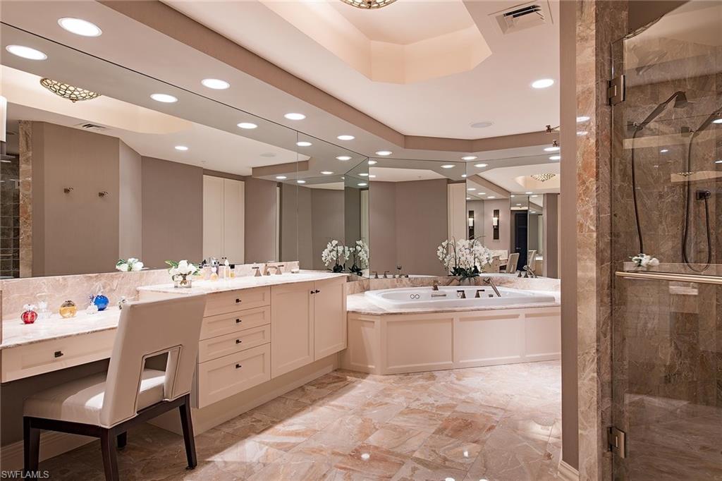 WINDSOR AT BAY COLONY - Residential