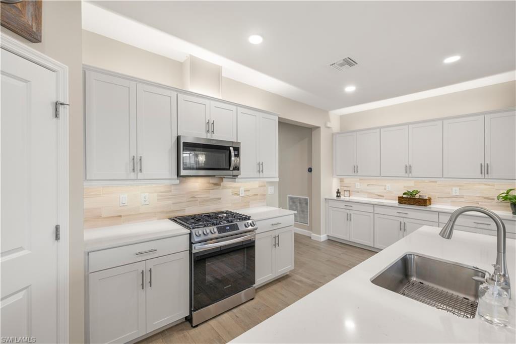 VERDANA VILLAGE - Residential