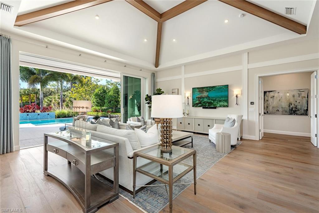 THE ENCLAVE OF DISTINCTION - Residential