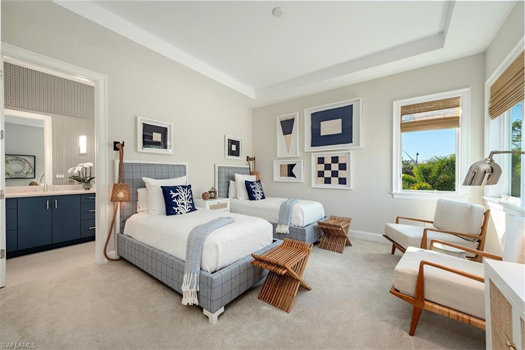 THE ENCLAVE OF DISTINCTION - Residential