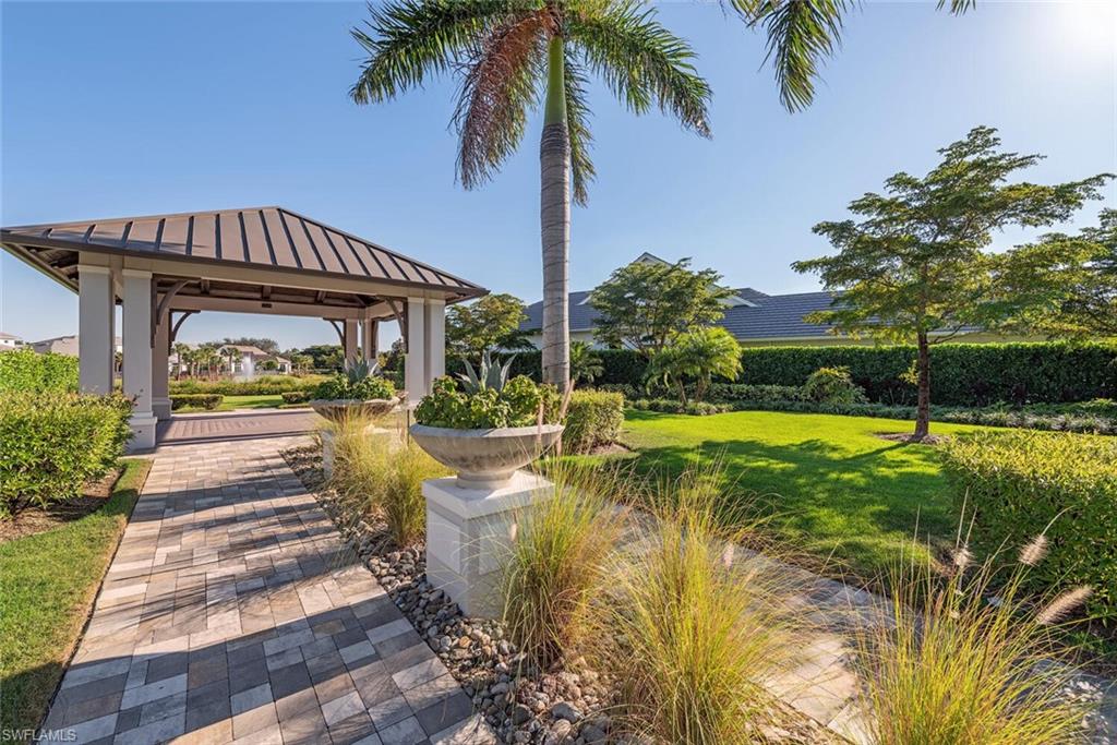 THE ENCLAVE OF DISTINCTION - Residential