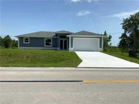 1004 E 10th St, Lehigh Acres, FL 33972 - #: 224052340