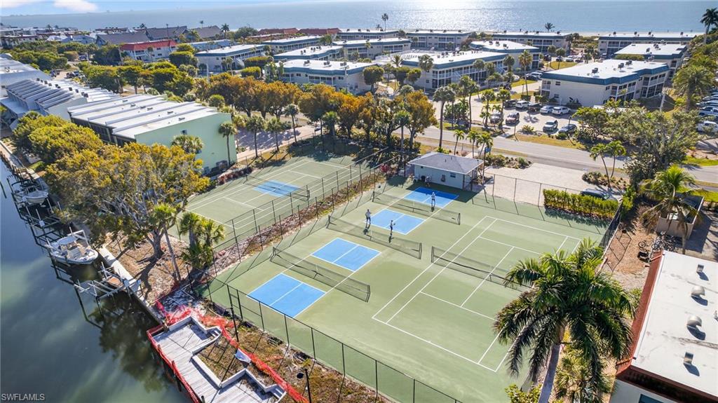 SANIBEL MOORINGS CONDO - Residential