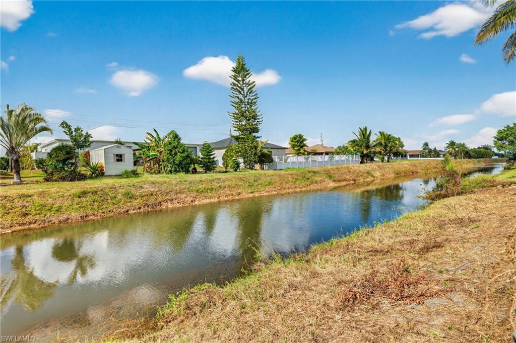 VARSITY LAKES - Residential