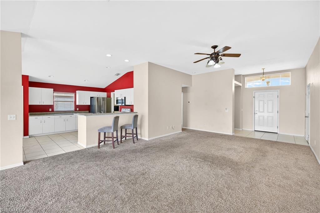 VARSITY LAKES - Residential