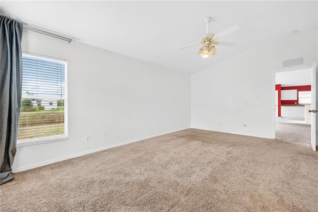 VARSITY LAKES - Residential