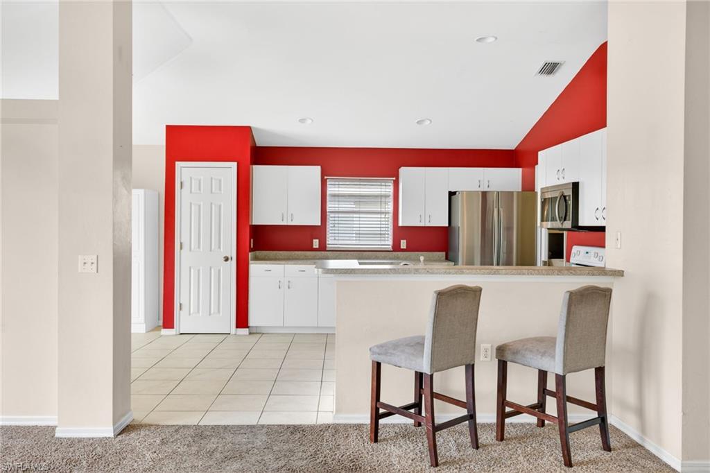 VARSITY LAKES - Residential