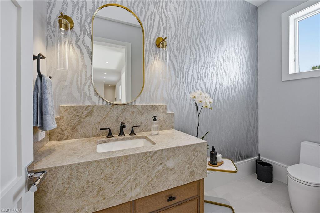 PARK SHORE - Residential