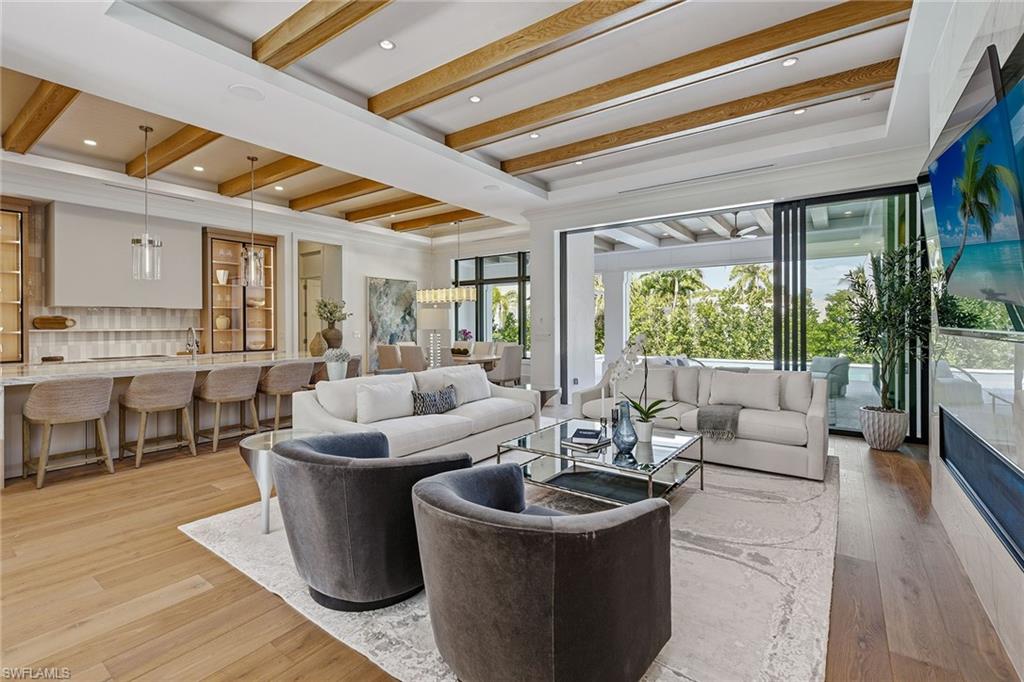 PARK SHORE - Residential