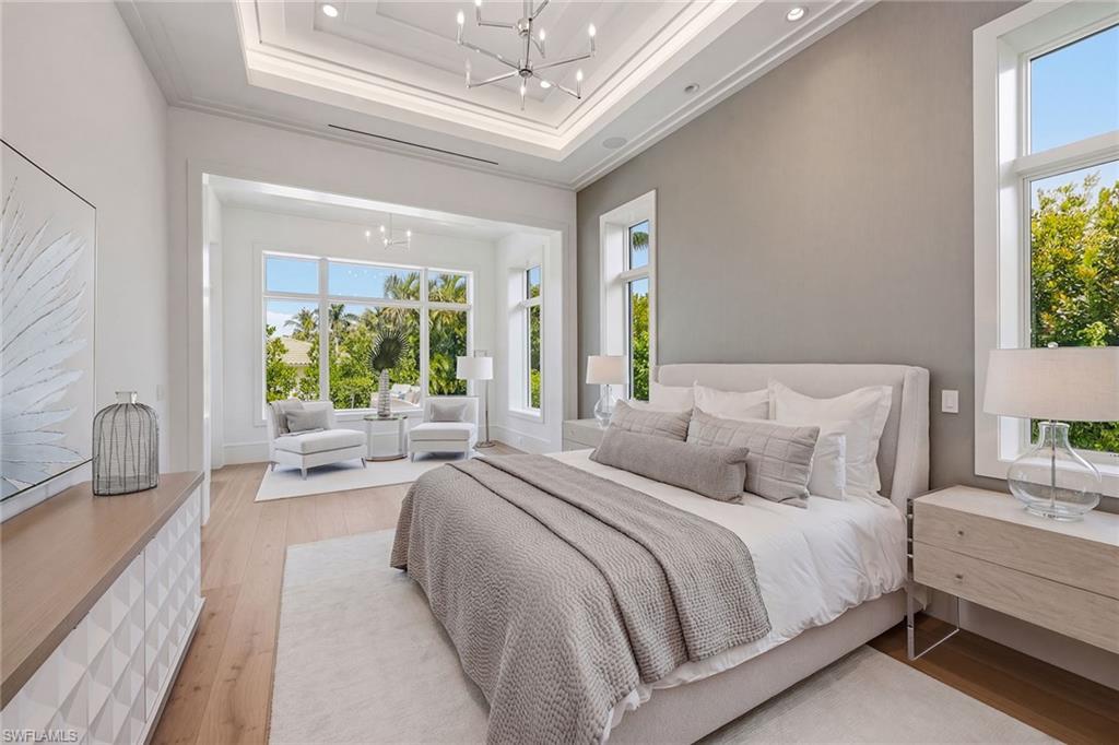 PARK SHORE - Residential