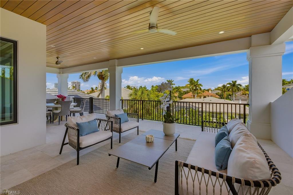 PARK SHORE - Residential