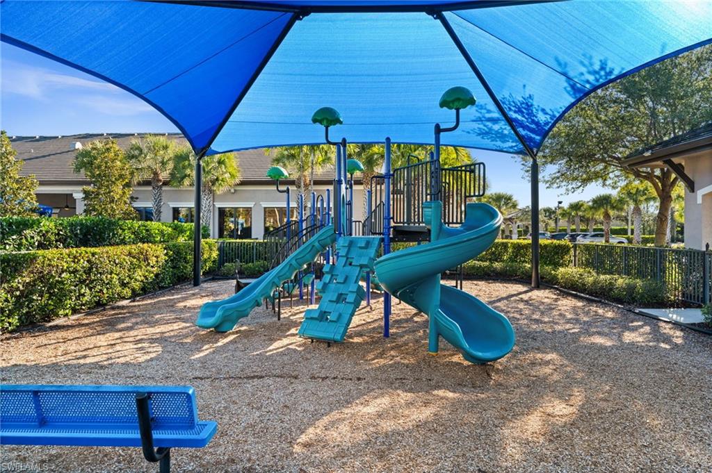 MARINA BAY - Residential