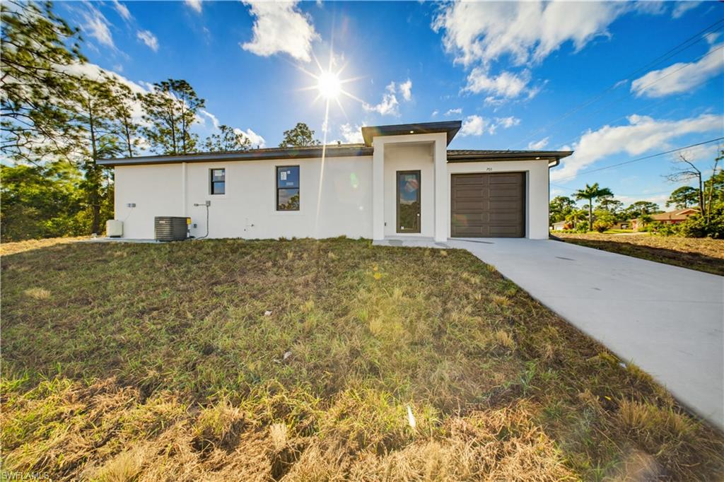 701-703 Homestead RD S