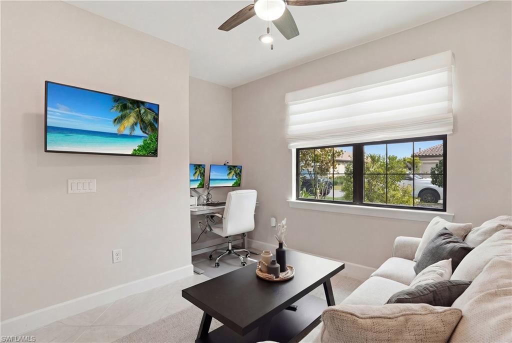 ESPLANADE LAKE CLUB - Residential