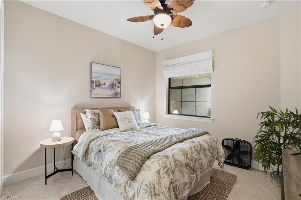 ESPLANADE LAKE CLUB - Residential