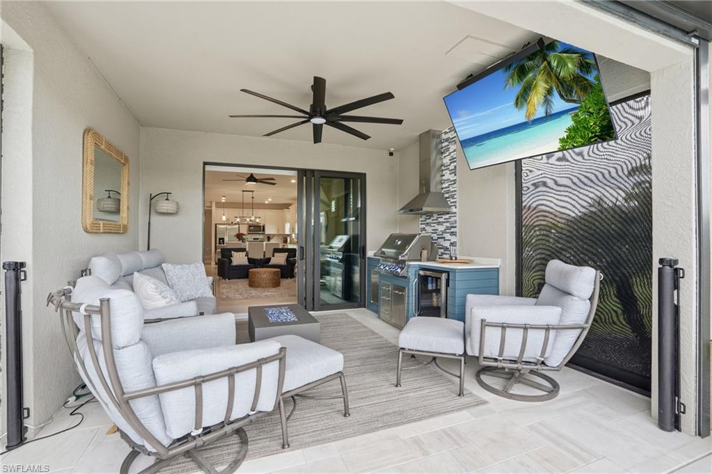 ESPLANADE LAKE CLUB - Residential