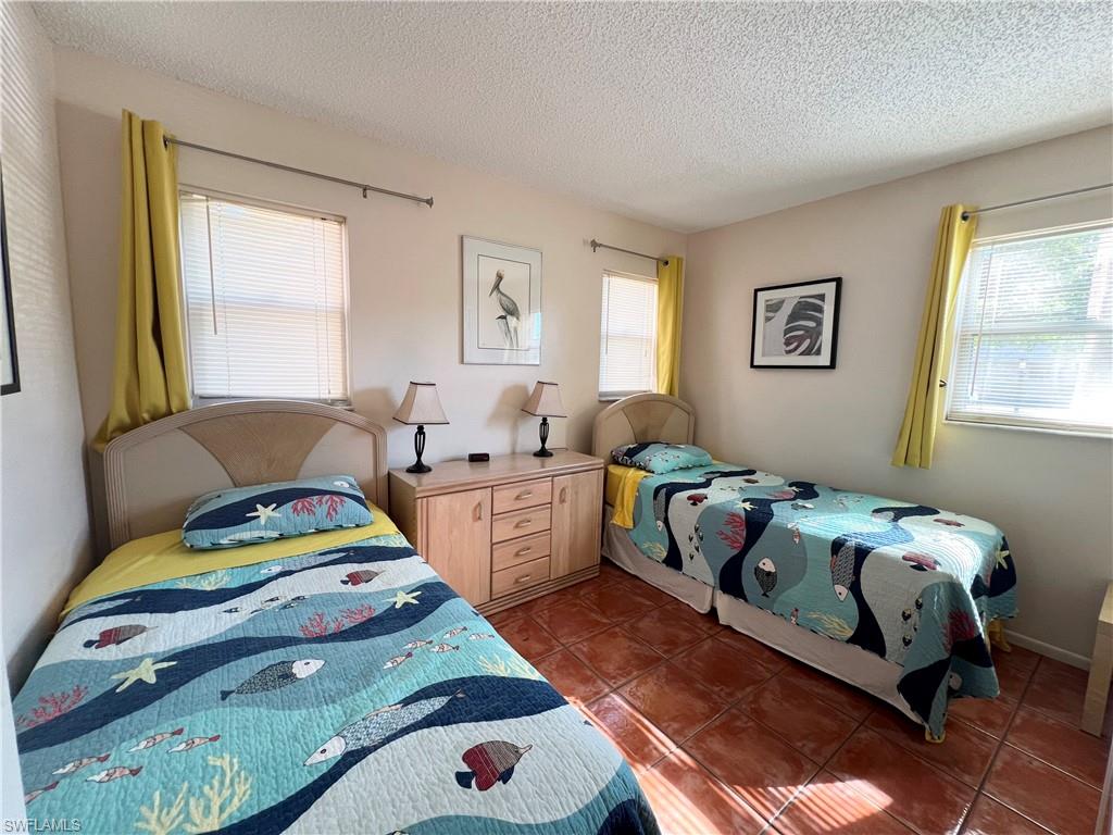 TURTLE LAKE GOLF COLONY - Residential Lease