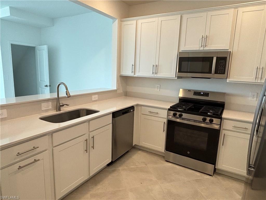 TUCKERS COVE - Residential Lease