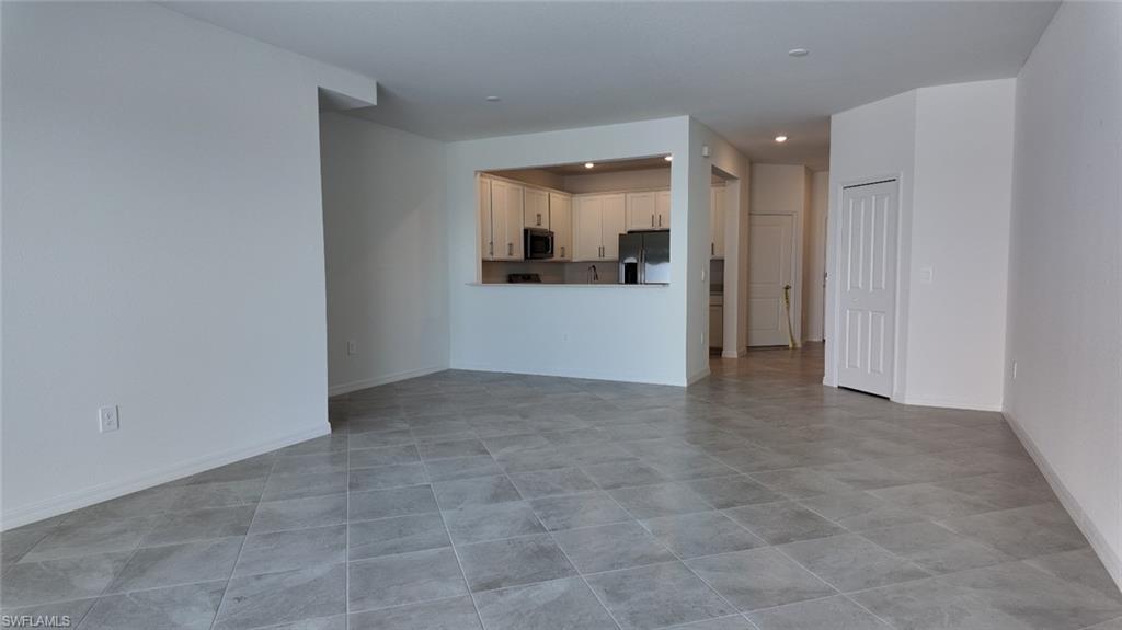 TUCKERS COVE - Residential Lease