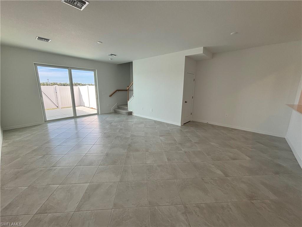 TUCKERS COVE - Residential Lease