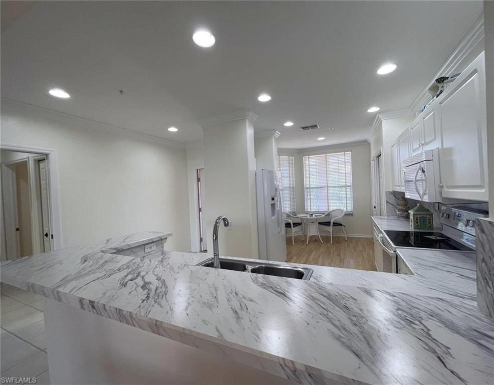 SOUTHMONT COVE - Residential