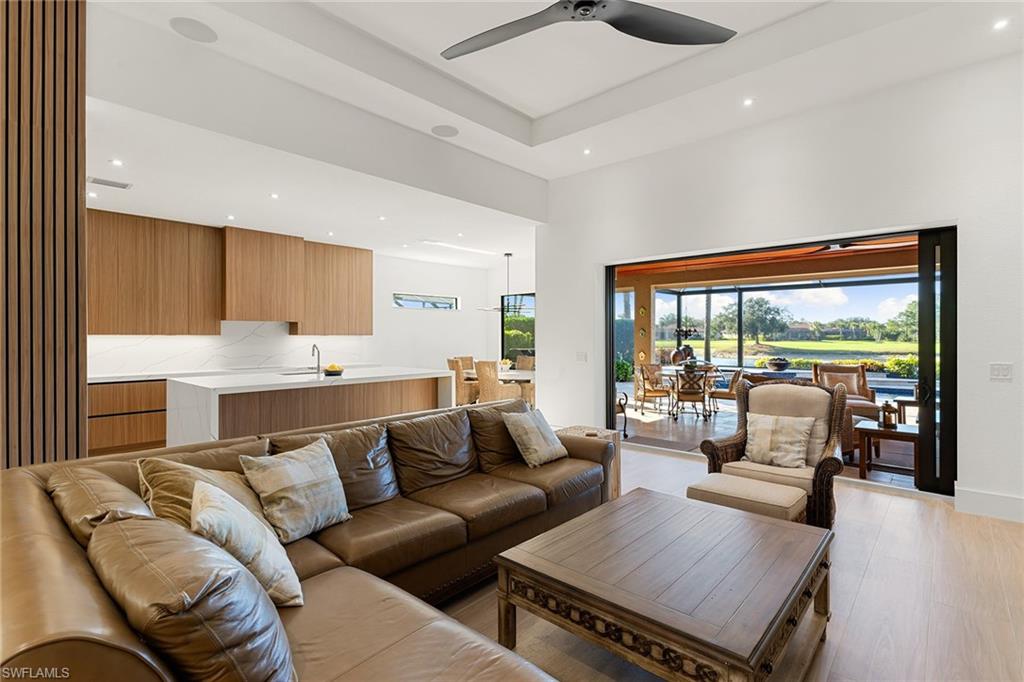 MUSTANG ISLAND - Residential