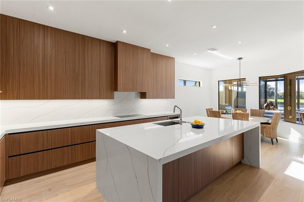 MUSTANG ISLAND - Residential