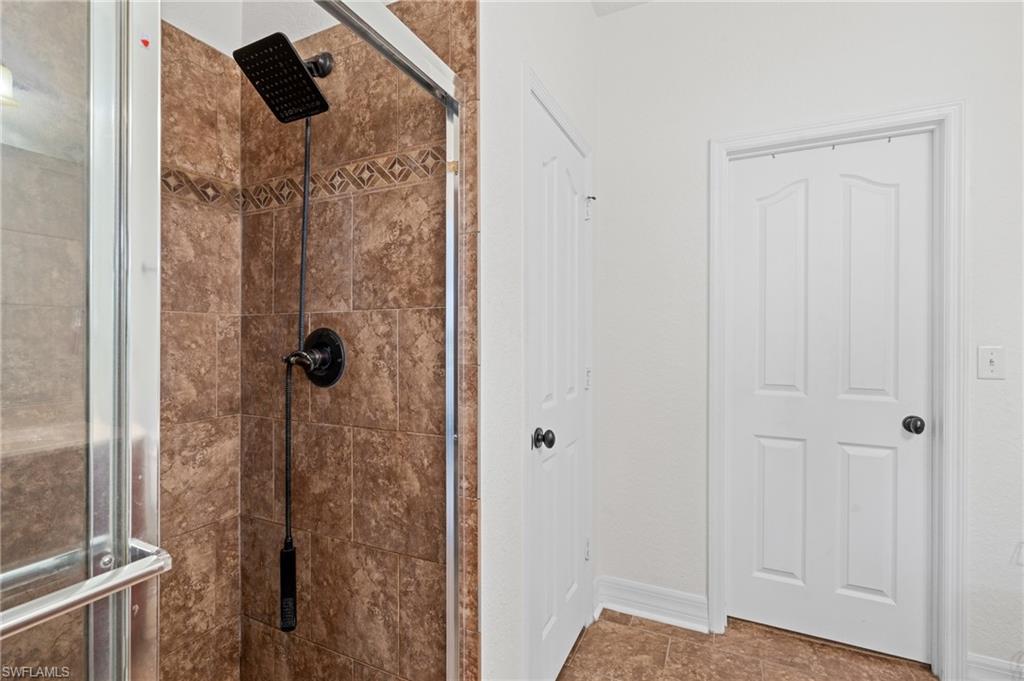 TOWN LAKES - Residential